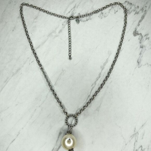 Chico's Silver Tone Chain Link Faux Pearl Rhinestone Pendant Necklace - Picture 1 of 11
